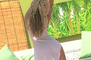 玩弄日本白嫩少妇videos